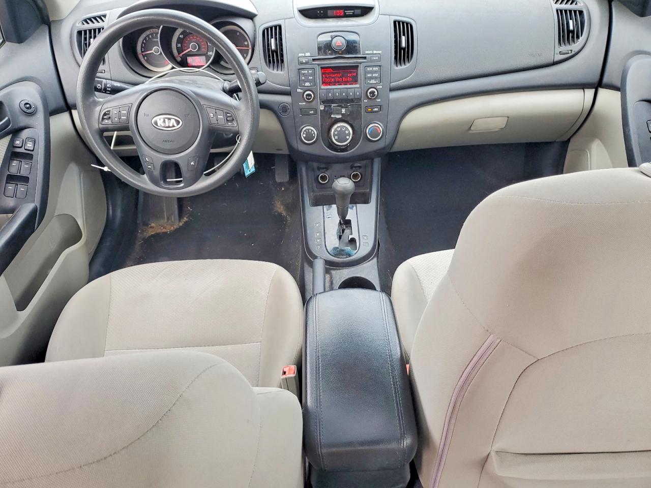 2010 KIA FORTE EX photo 8