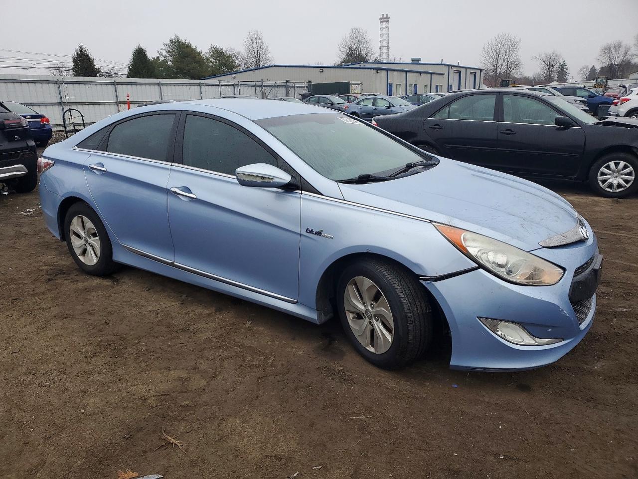 2013 HYUNDAI SONATA photo 4