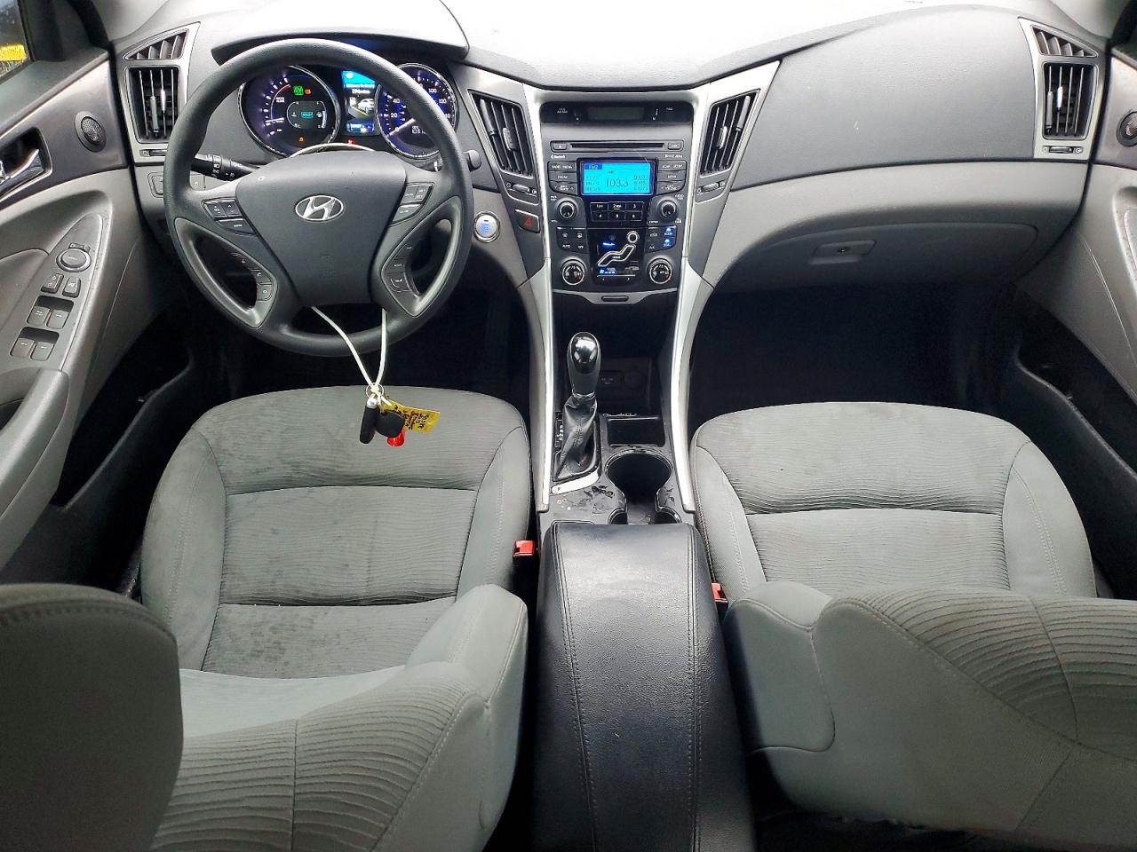 2013 HYUNDAI SONATA photo 8