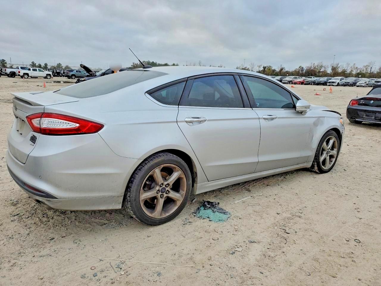 2016 FORD FUSION SE photo 3