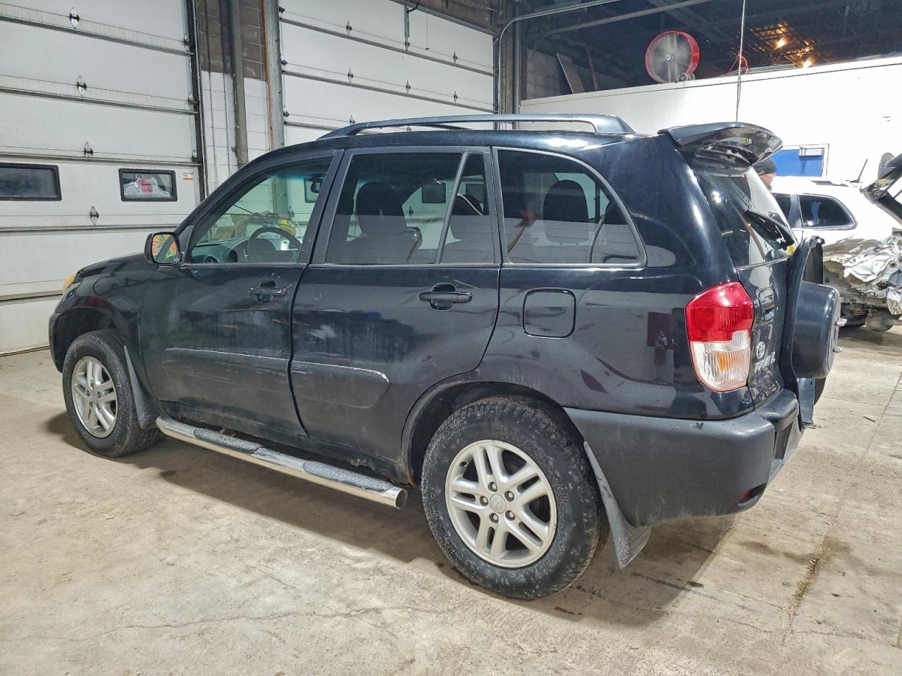 2002 TOYOTA RAV4 photo 2
