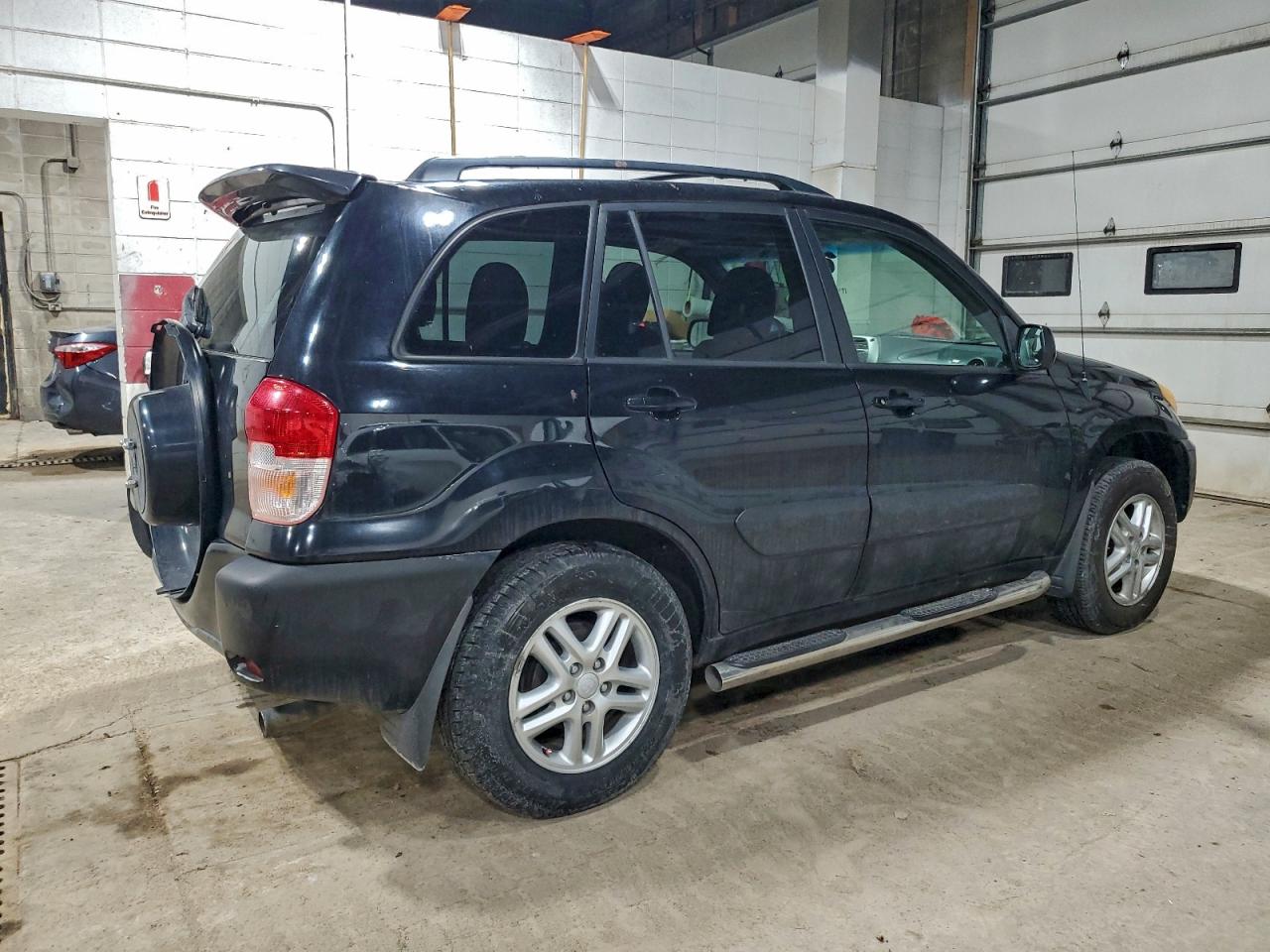 2002 TOYOTA RAV4 photo 3
