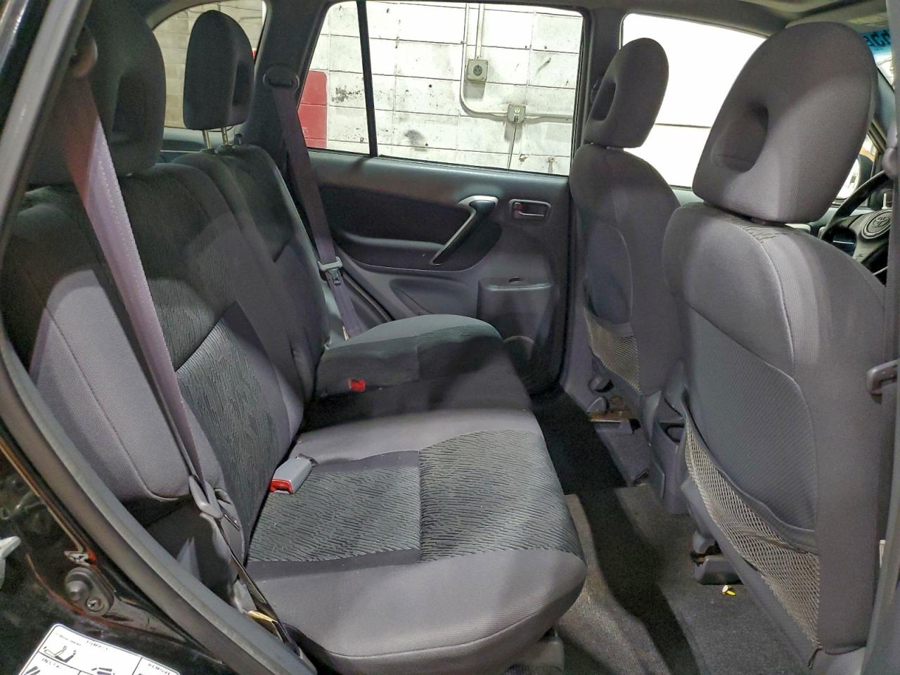 2002 TOYOTA RAV4 photo 11