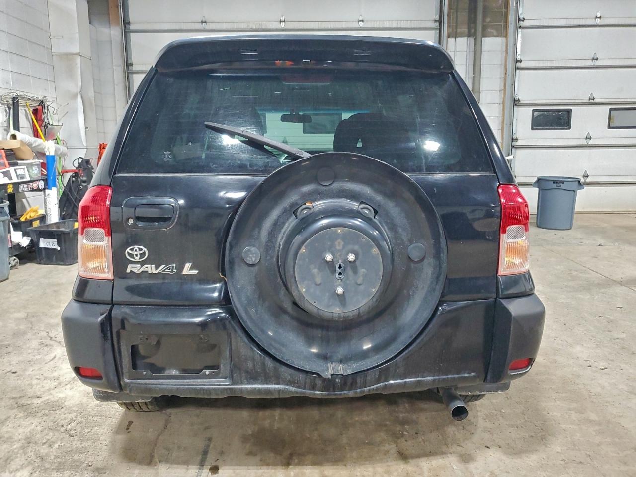 2002 TOYOTA RAV4 photo 6