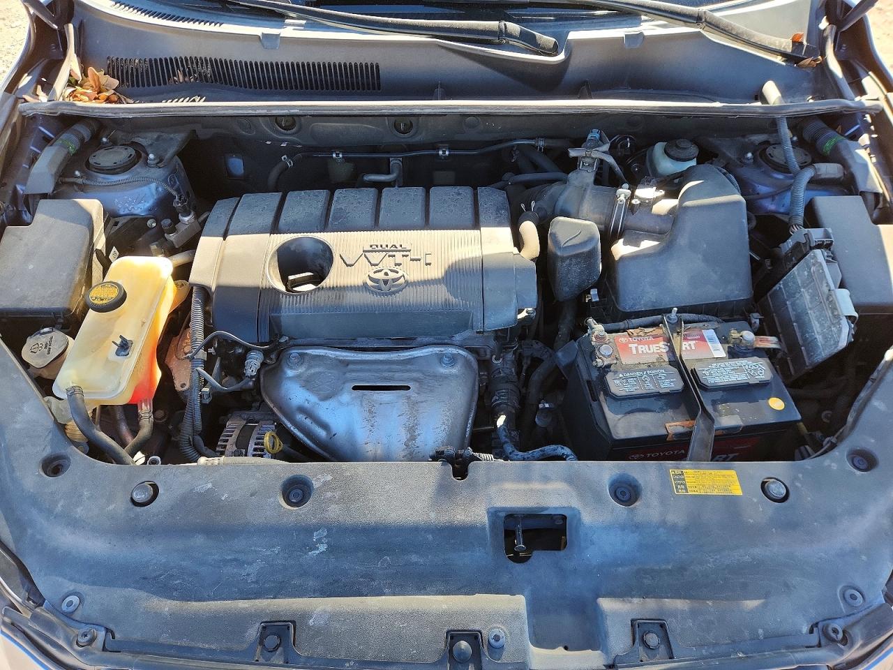 2011 TOYOTA RAV4 photo 11