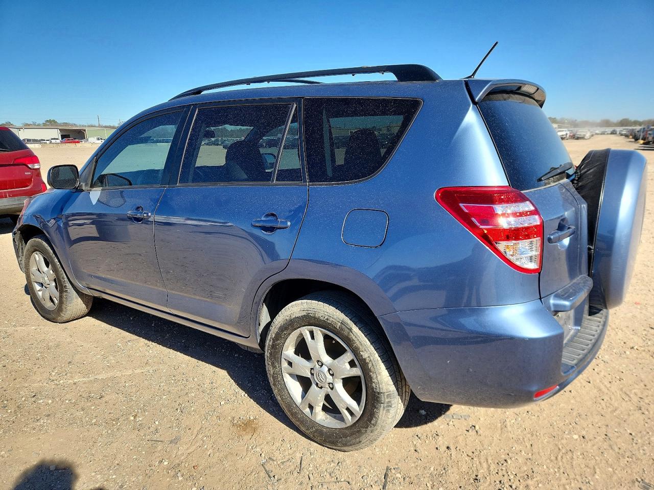 2011 TOYOTA RAV4 photo 2