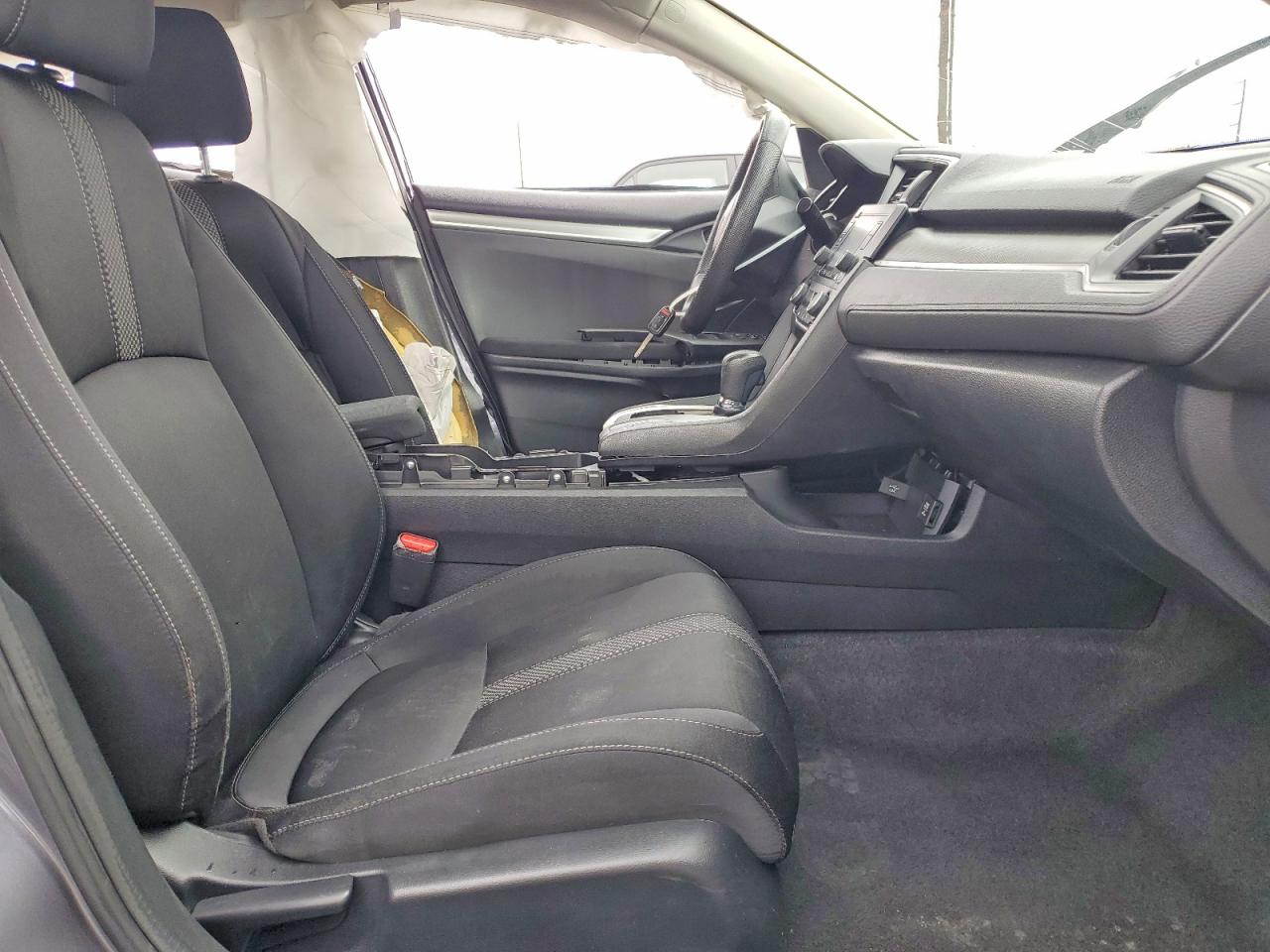 2020 HONDA CIVIC LX photo 7