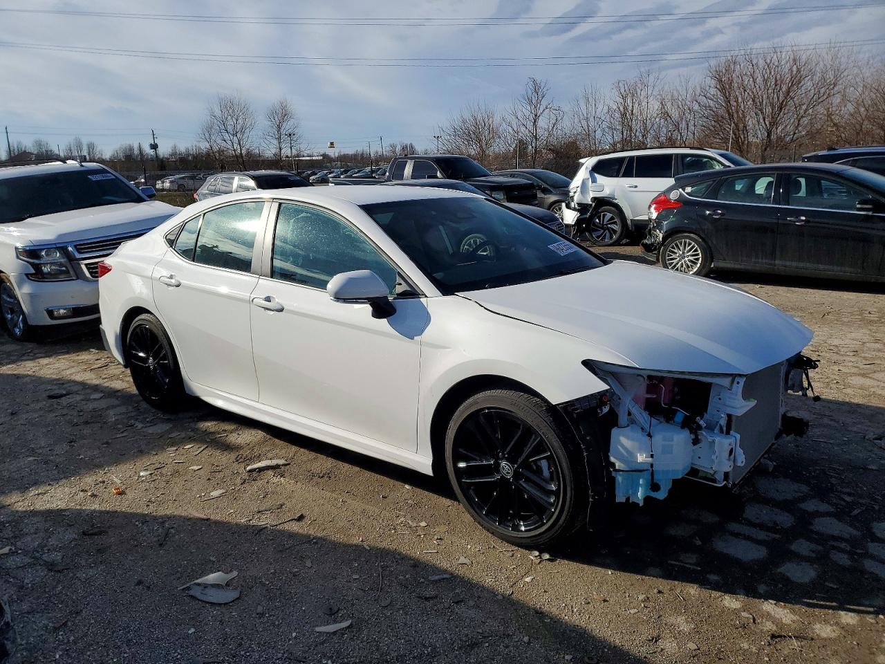 2025 TOYOTA CAMRY XSE photo 4