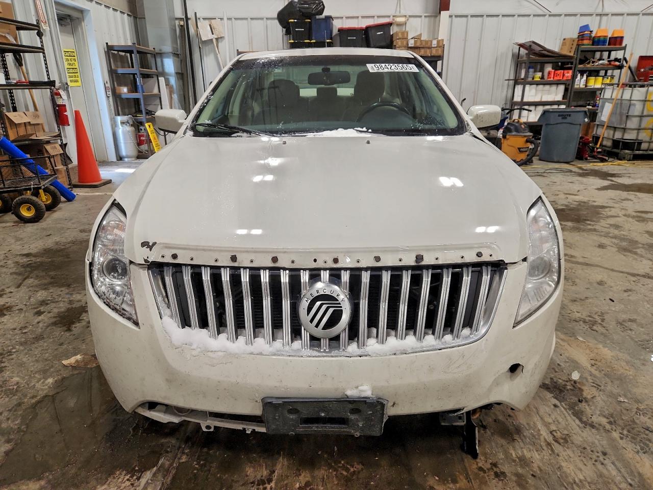 2010 MERCURY MILAN photo 5