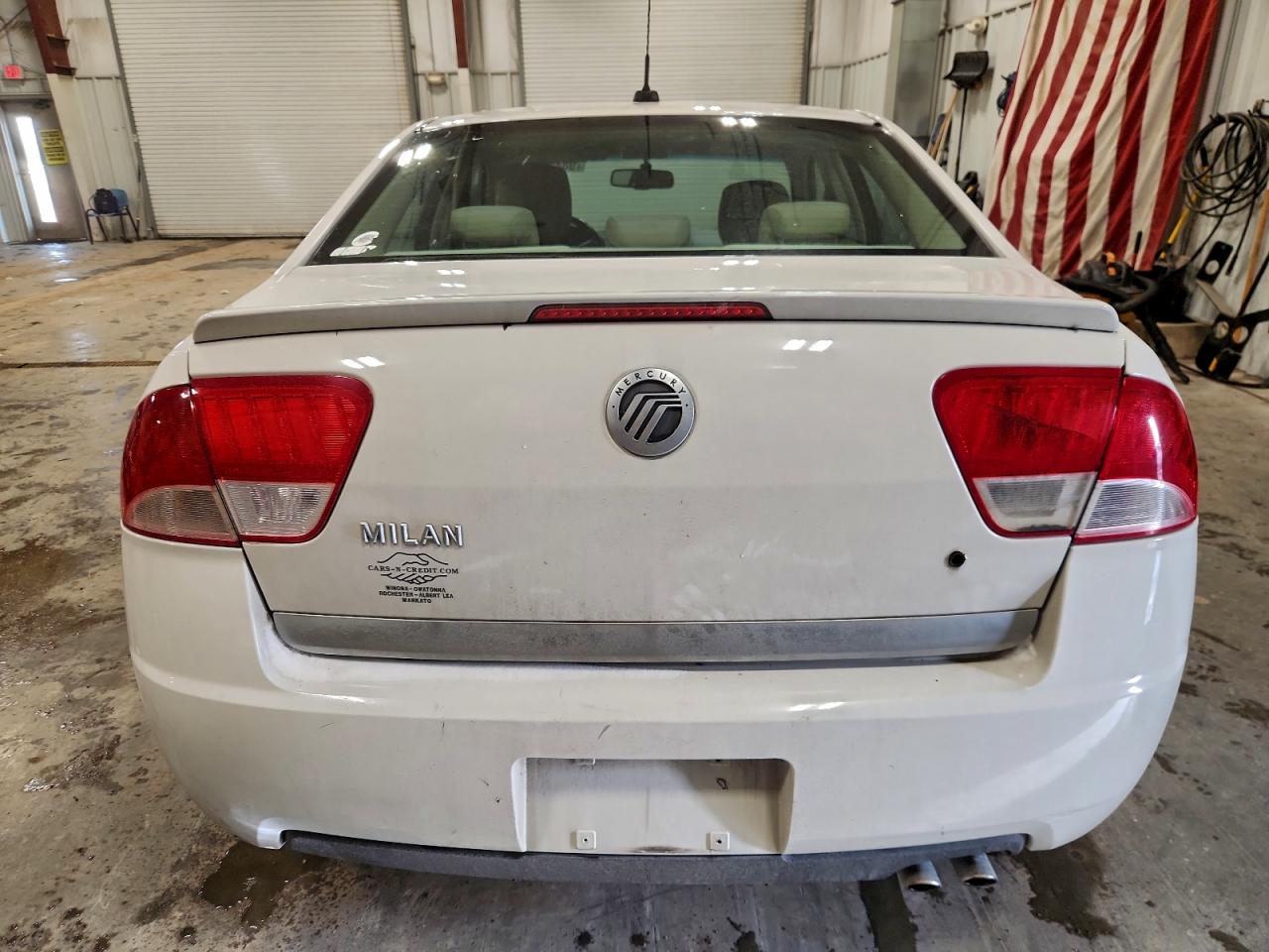 2010 MERCURY MILAN photo 6