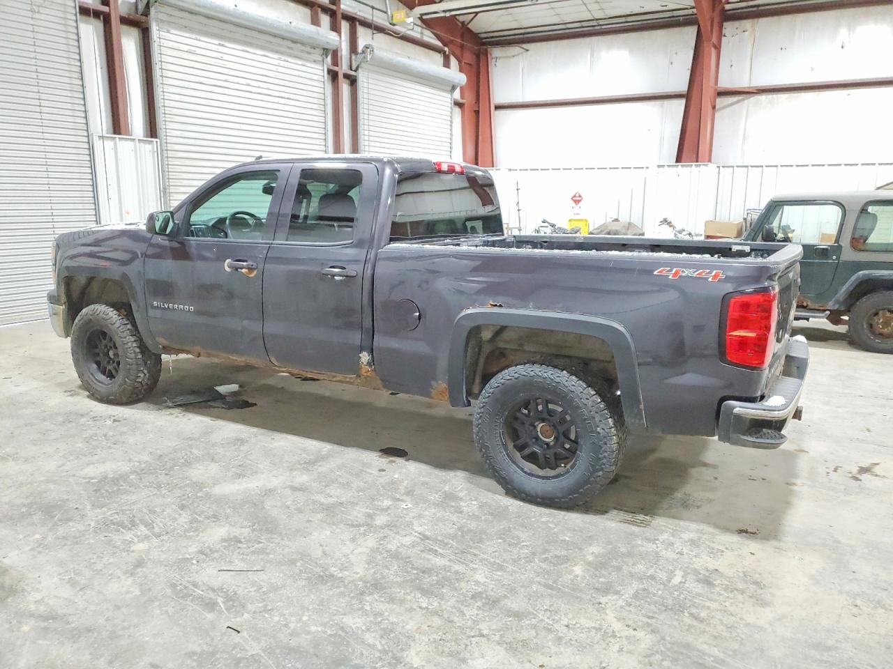2014 CHEVROLET SILVERADO K1500 LT photo 2