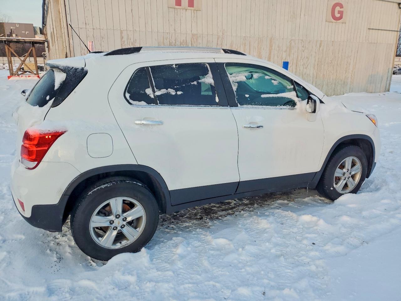 2020 CHEVROLET TRAX 1LT photo 3