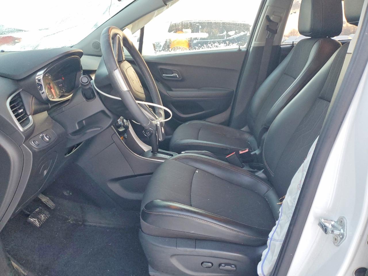 2020 CHEVROLET TRAX 1LT photo 7
