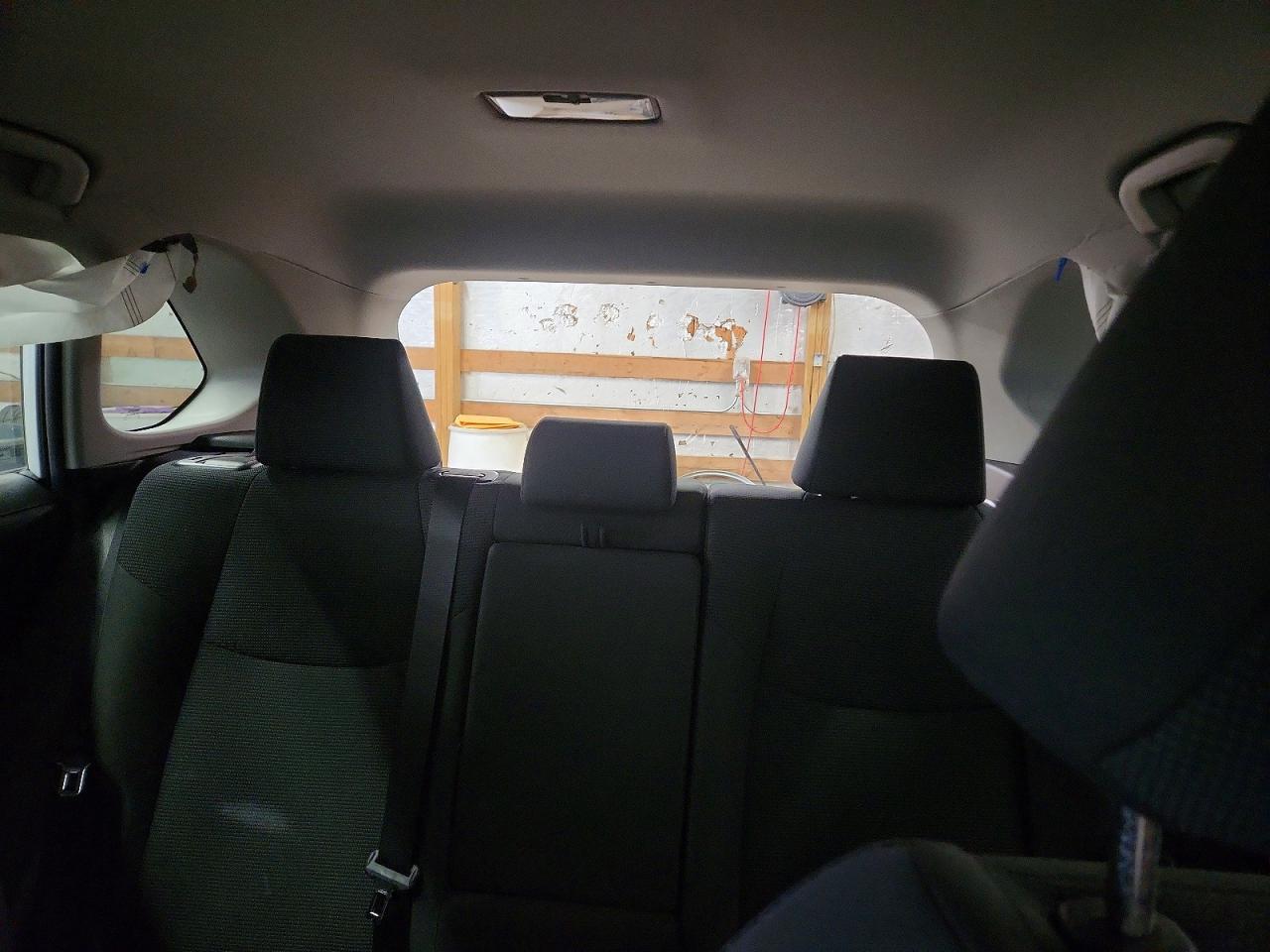 2021 TOYOTA RAV4 LE photo 10