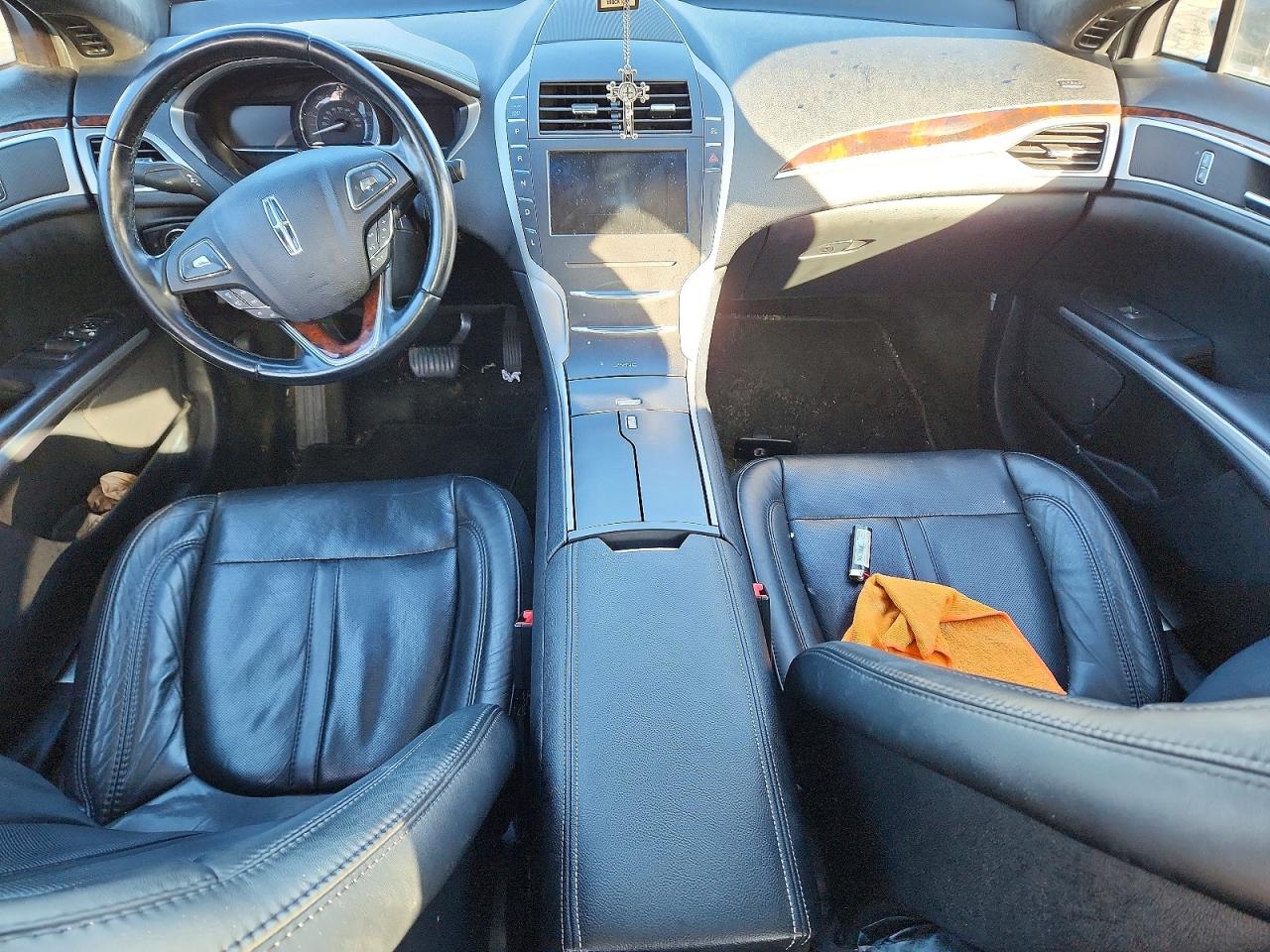 2016 LINCOLN MKZ HYBRID photo 8