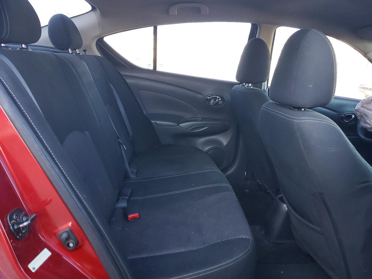 2018 NISSAN VERSA SV photo 28