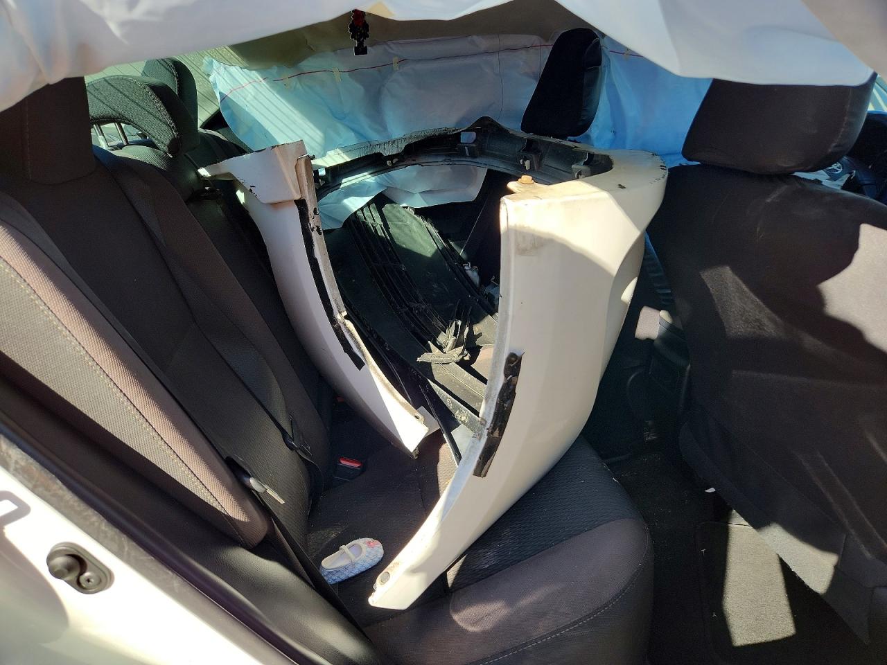 2018 TOYOTA COROLLA L photo 12