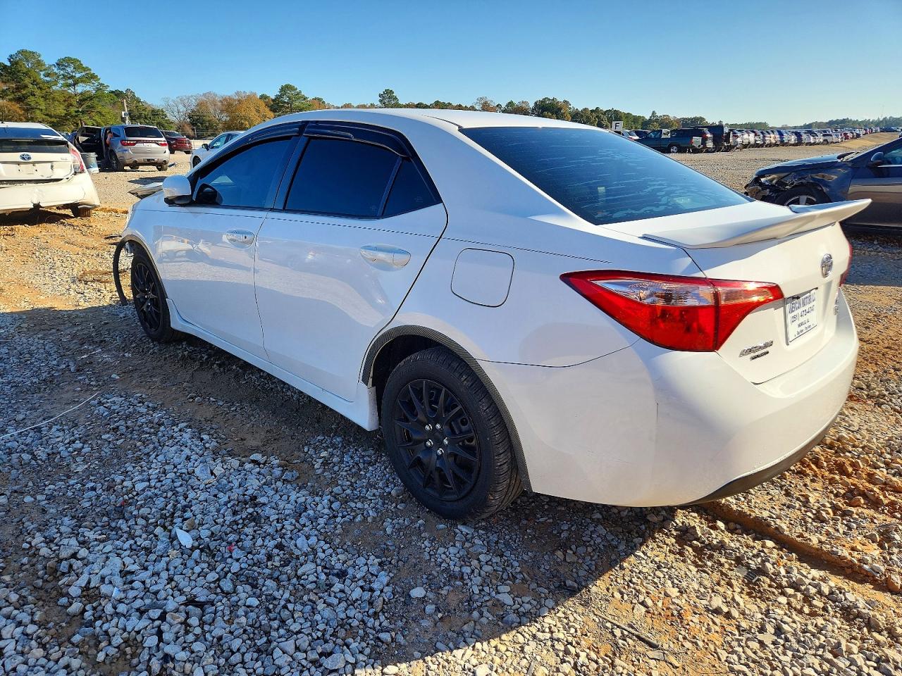 2018 TOYOTA COROLLA L photo 2