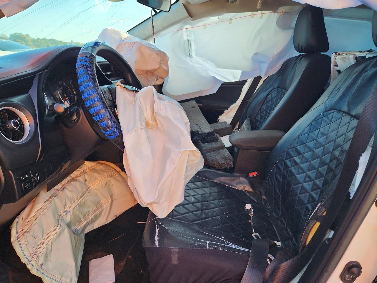 2018 TOYOTA COROLLA L photo 7