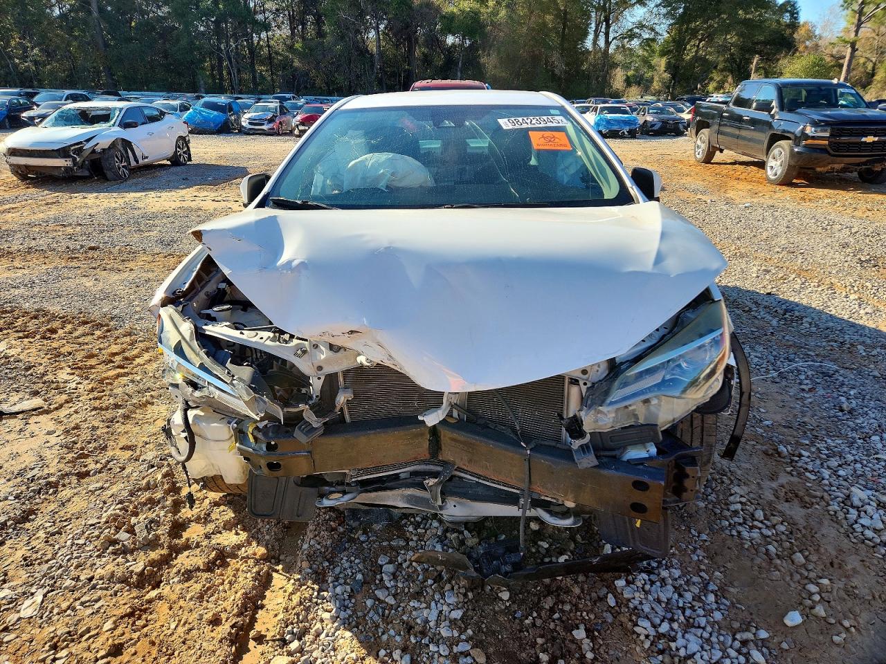 2018 TOYOTA COROLLA L photo 5