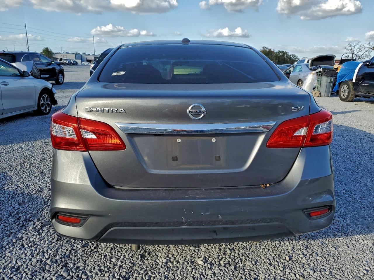 2018 NISSAN SENTRA S photo 6
