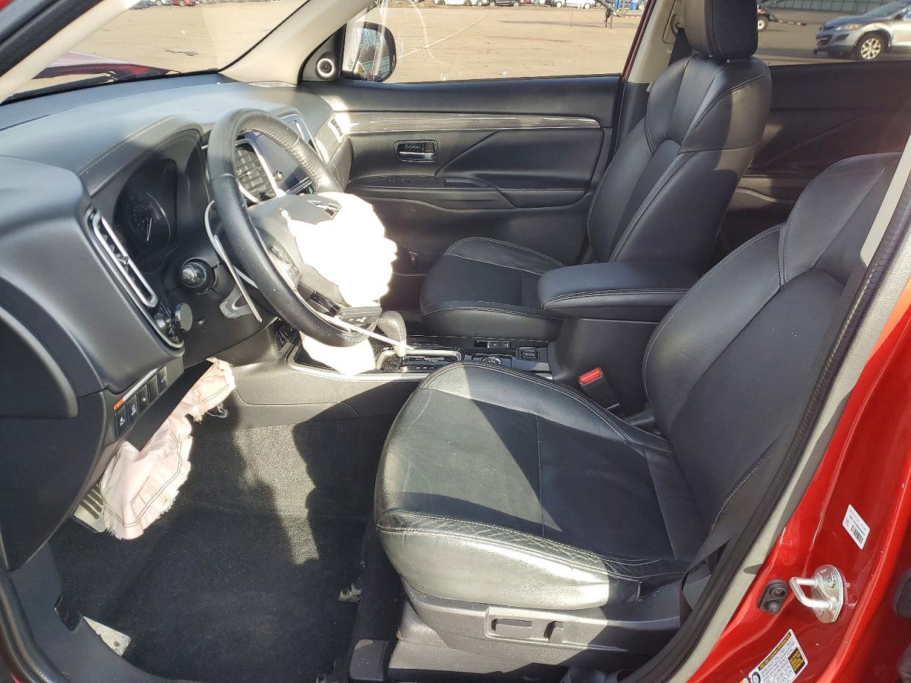 2019 MITSUBISHI OUTLANDER GT photo 7