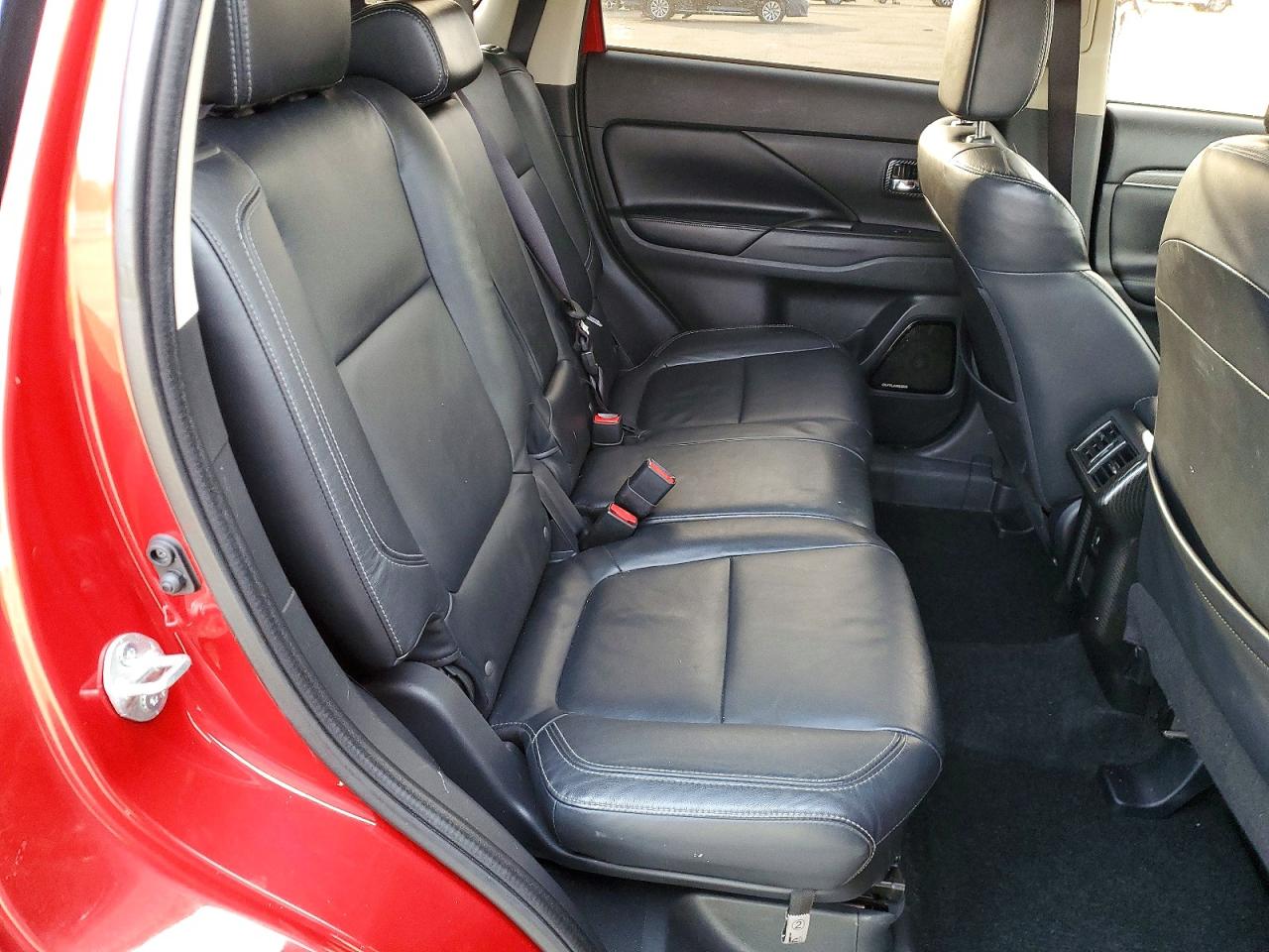 2019 MITSUBISHI OUTLANDER GT photo 11