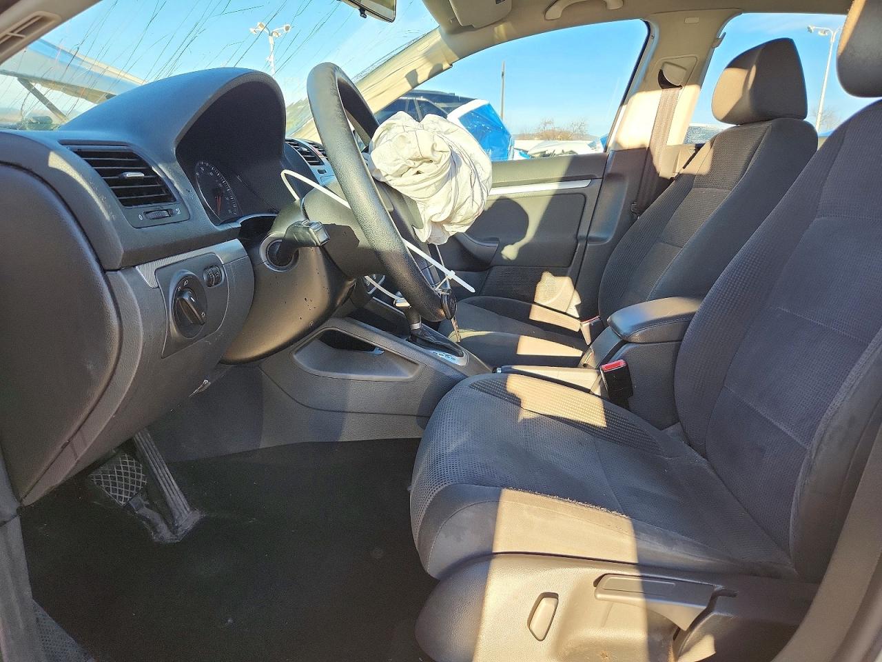 2008 VOLKSWAGEN JETTA S photo 13