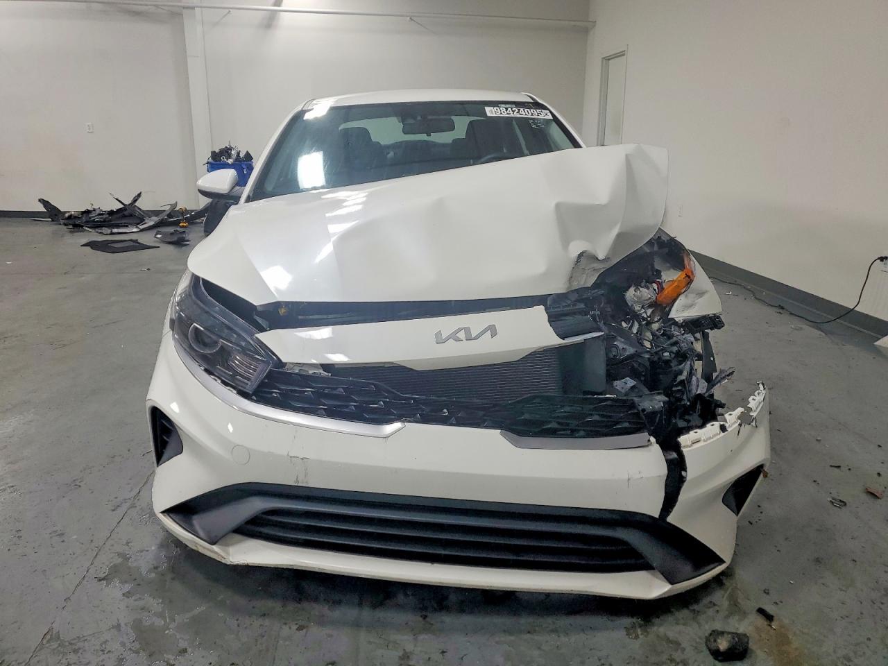 2024 KIA FORTE LX photo 13