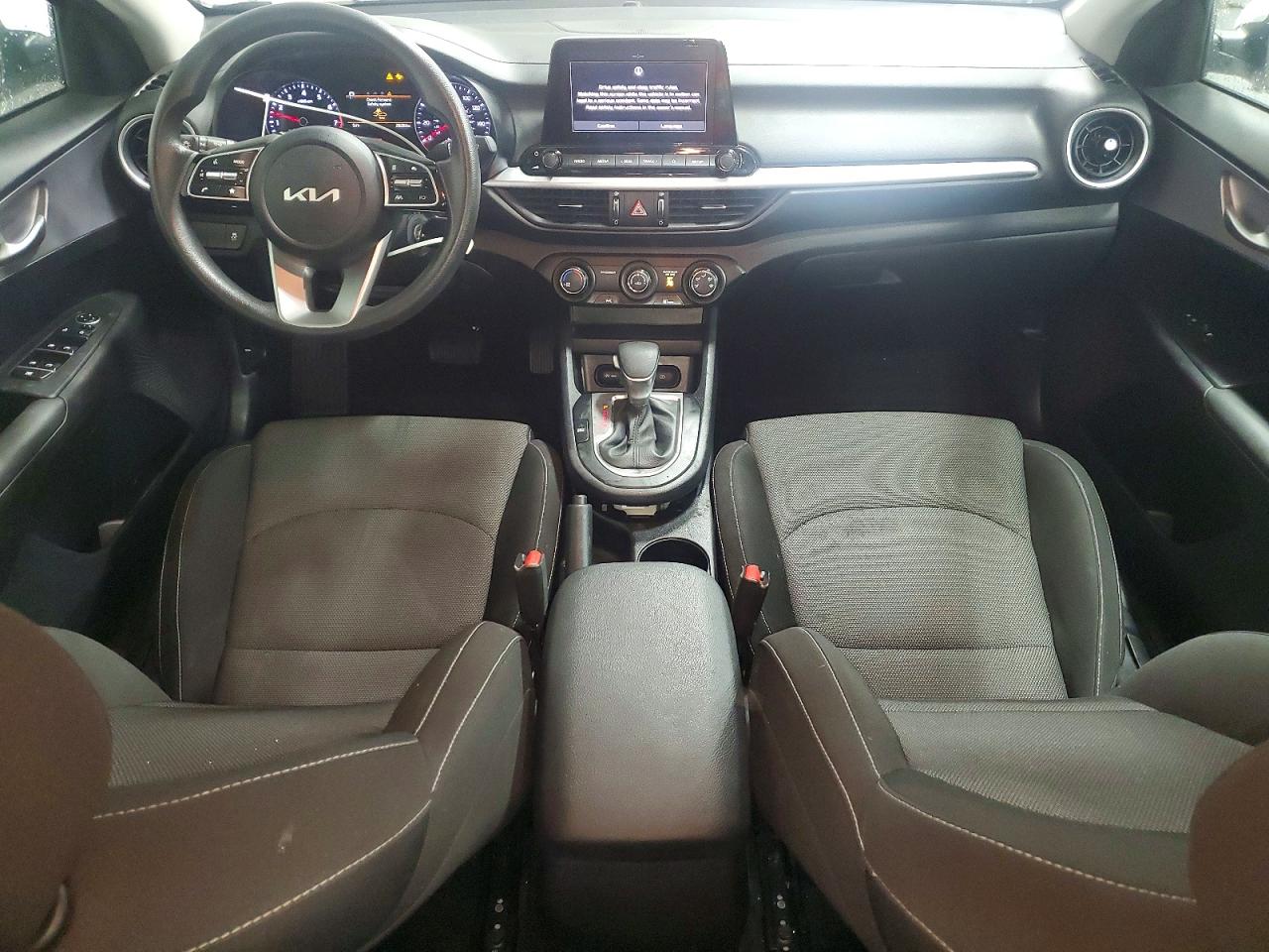 2024 KIA FORTE LX photo 22