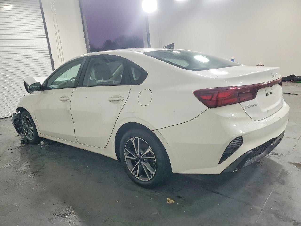 2024 KIA FORTE LX photo 4