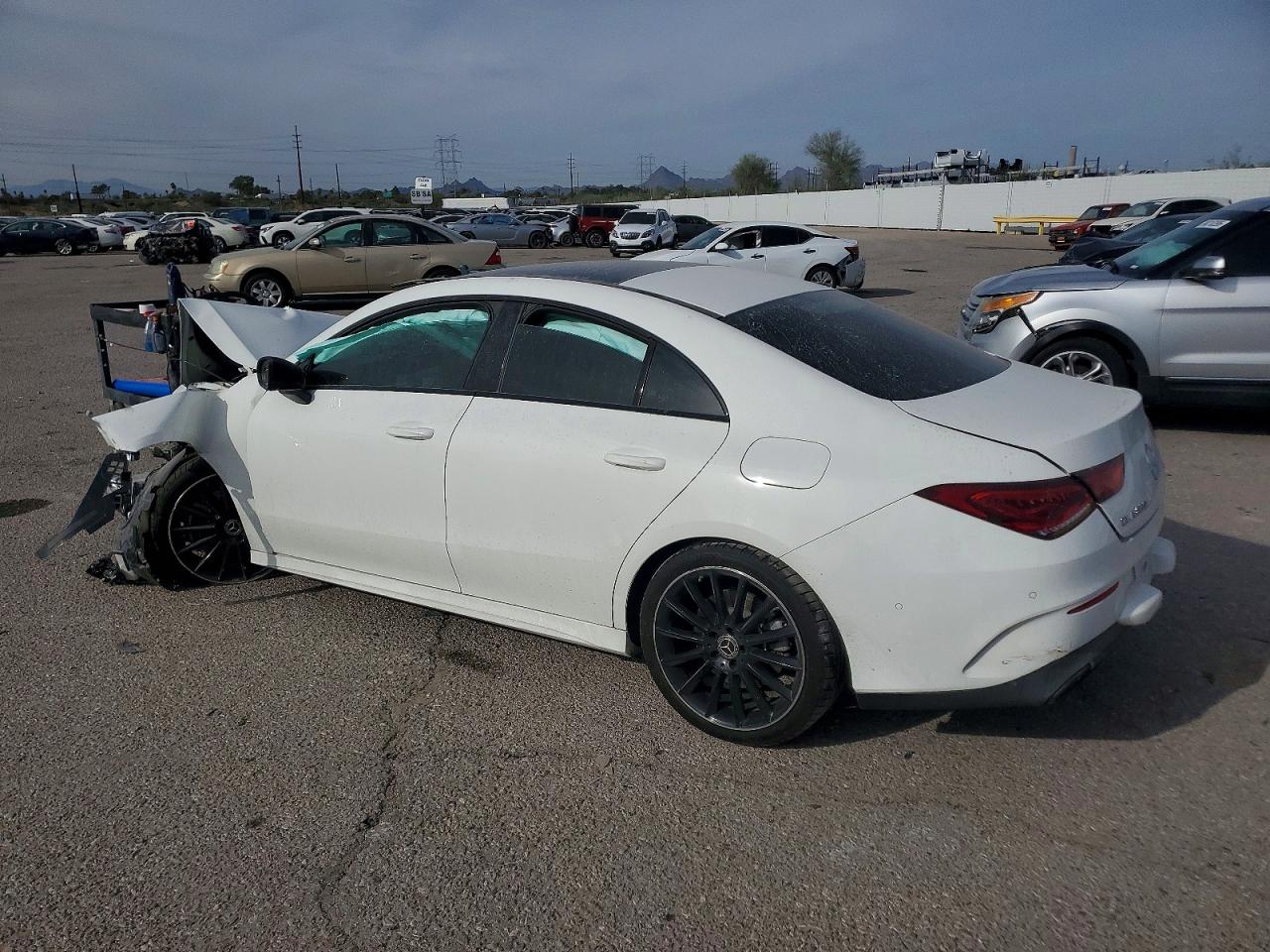 2020 MERCEDES-BENZ CLA 250 4MATIC photo 2