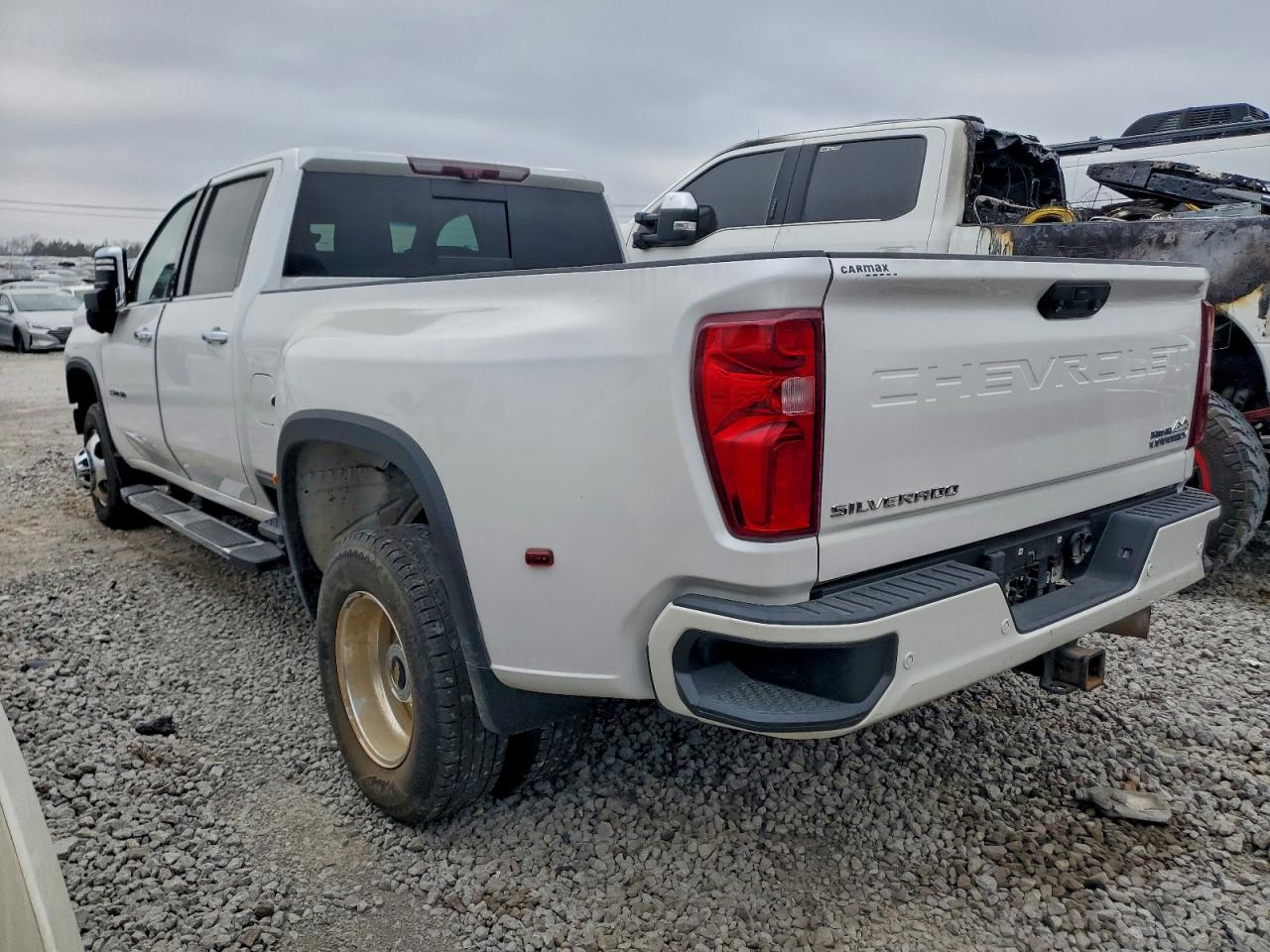 2020 CHEVROLET SILVERADO K3500 HIGH COUNTRY photo 2