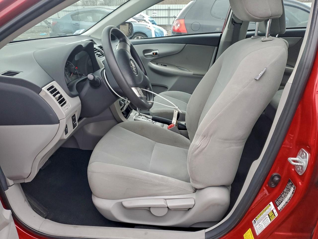 2012 TOYOTA COROLLA BASE photo 7