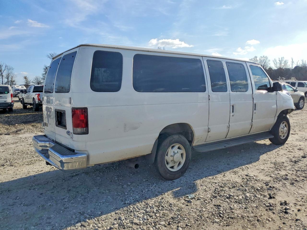 2002 FORD ECONOLINE E350 SUPER DUTY WAGON photo 5
