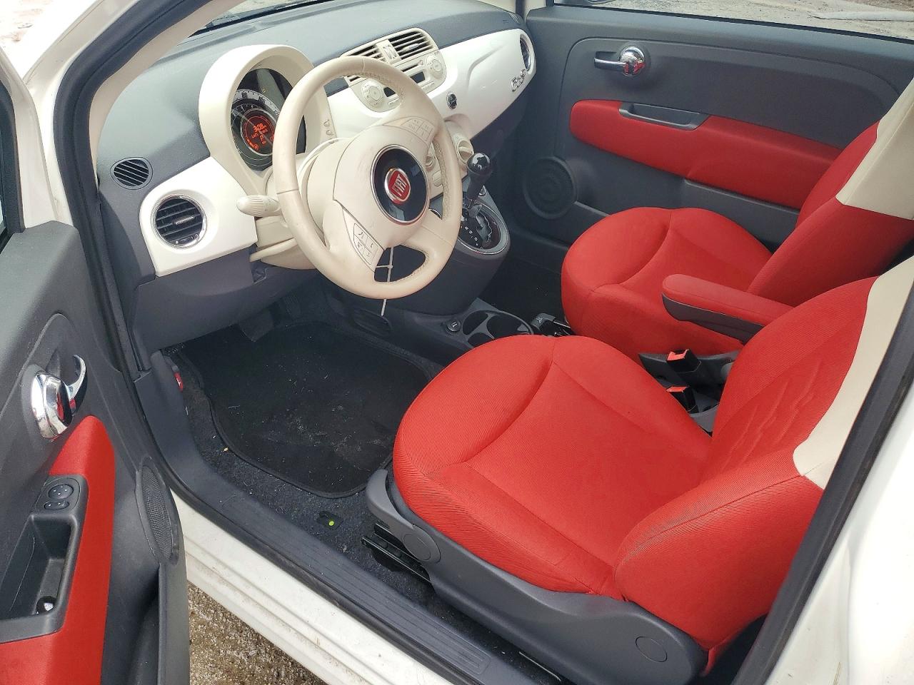 2012 FIAT 500 POP photo 15
