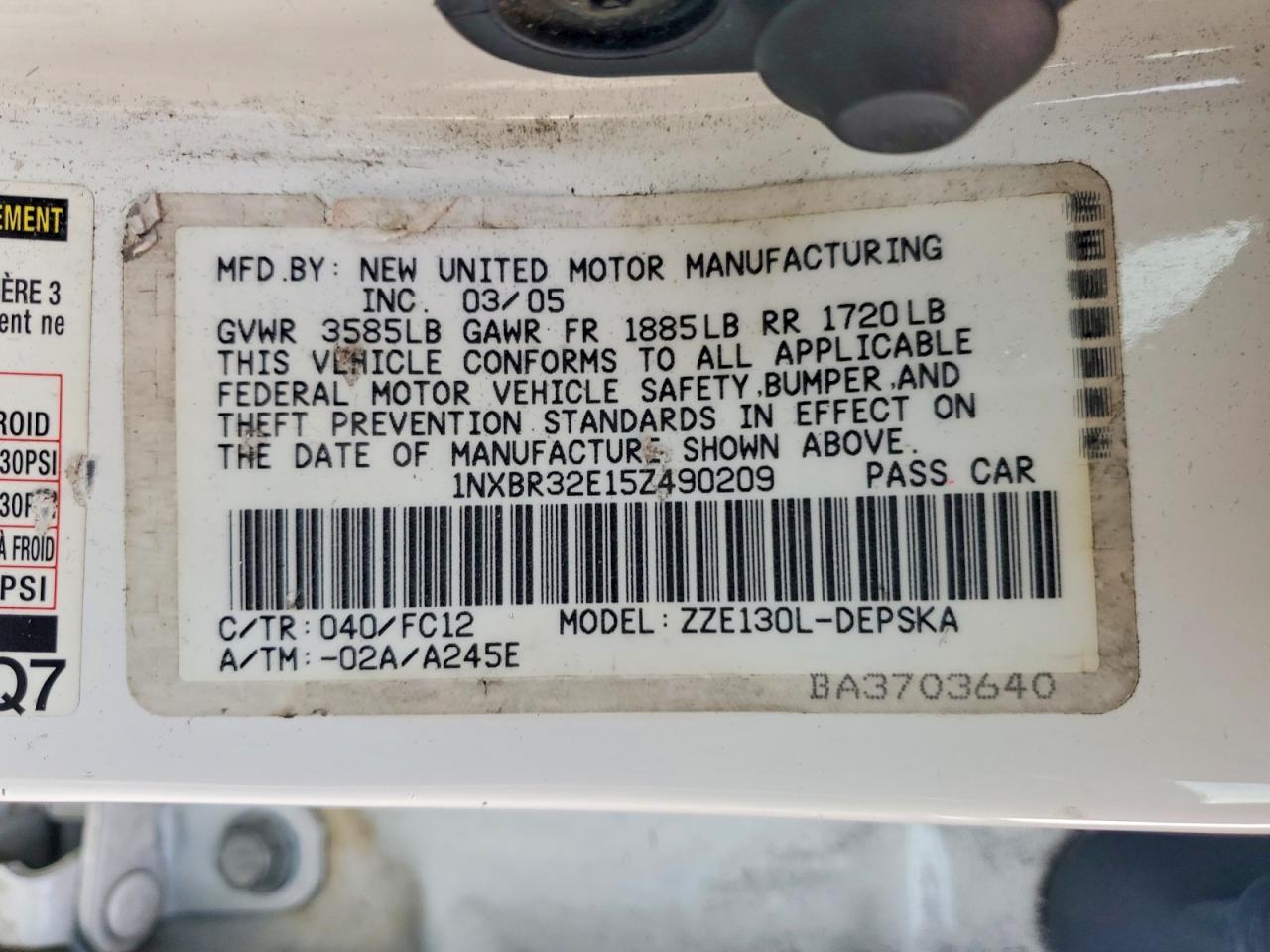 2005 TOYOTA COROLLA CE photo 12