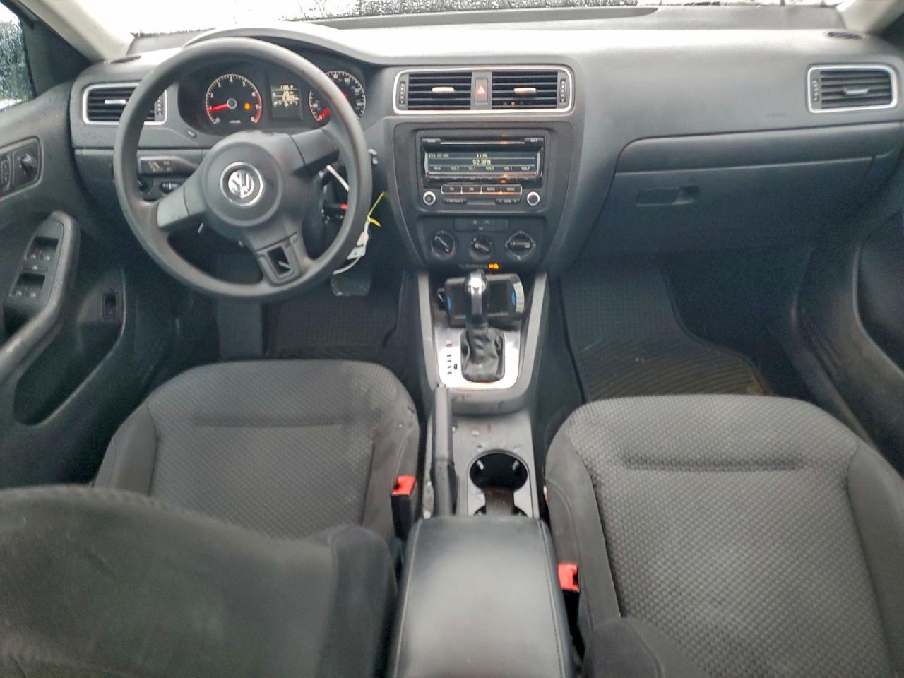 2013 VOLKSWAGEN JETTA BASE photo 8