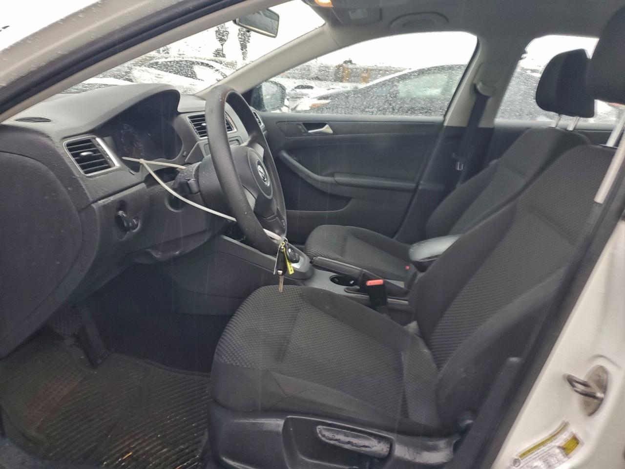 2013 VOLKSWAGEN JETTA BASE photo 7