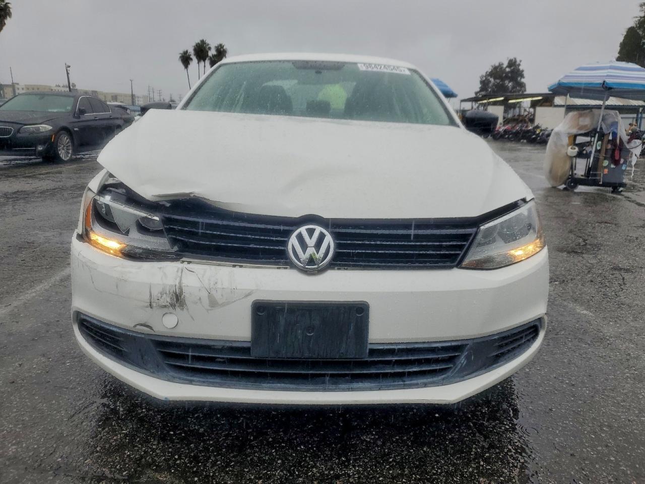 2013 VOLKSWAGEN JETTA BASE photo 5
