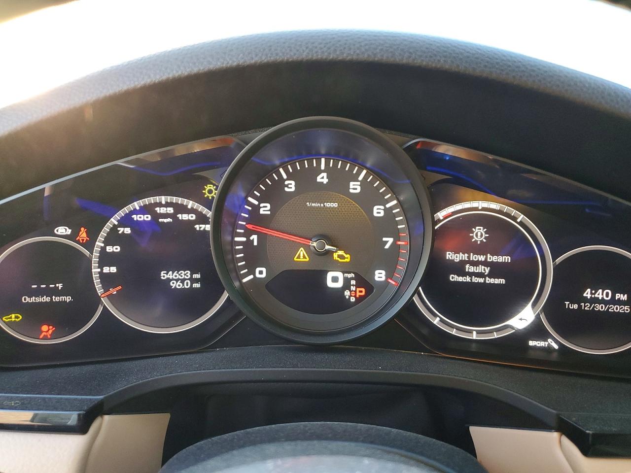 2022 PORSCHE CAYENNE COUPE photo 9