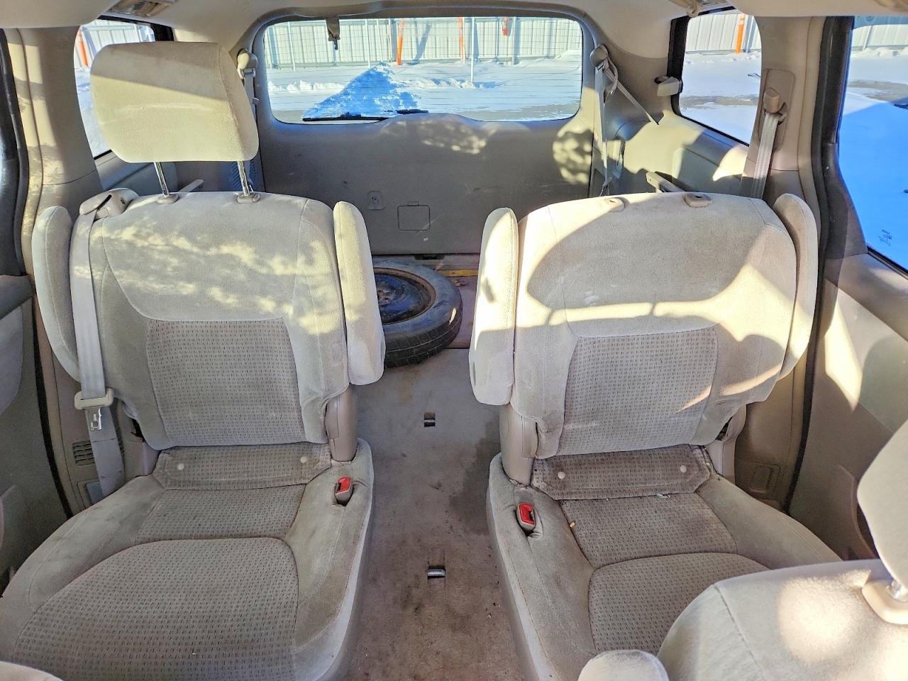 2006 TOYOTA SIENNA CE photo 10