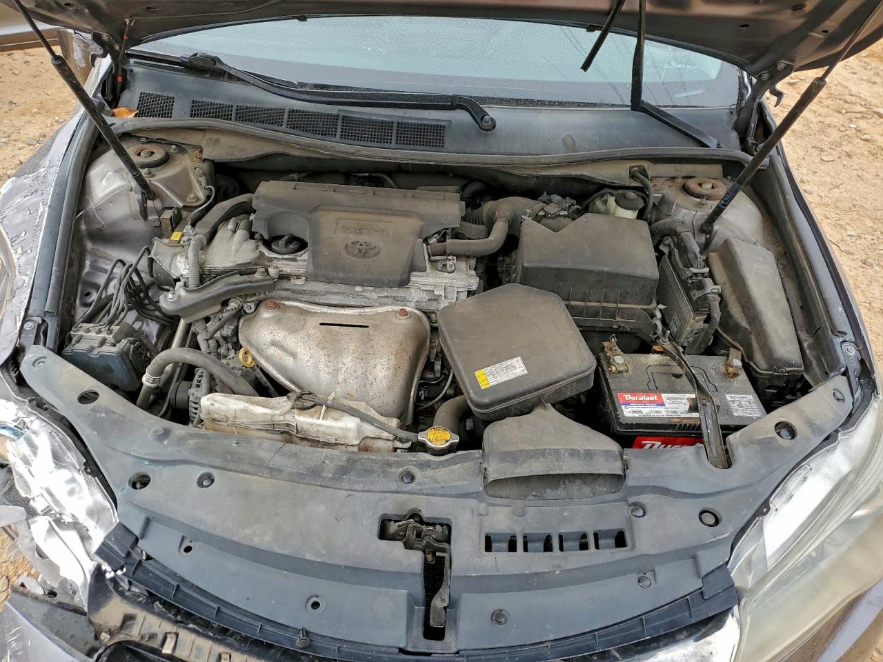 2015 TOYOTA CAMRY LE photo 21
