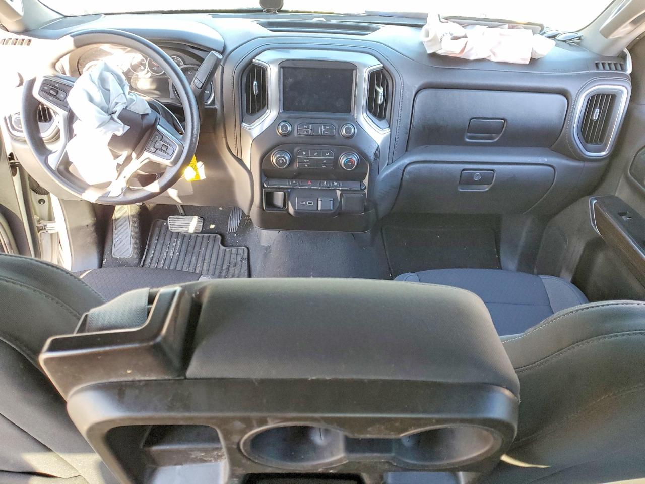 2020 CHEVROLET SILVERADO K1500 LT photo 22