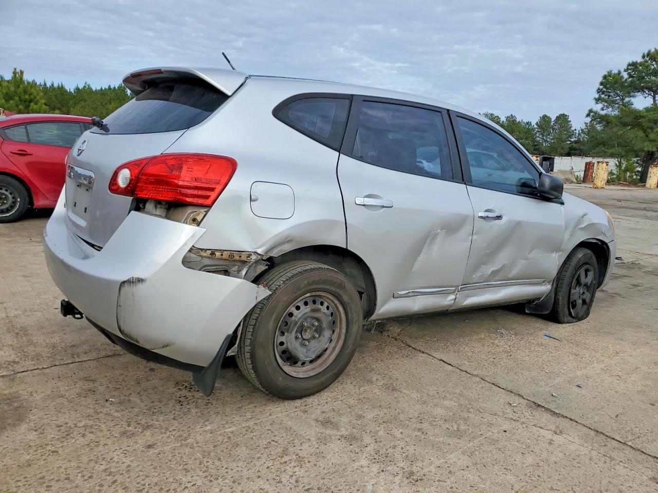 2011 NISSAN ROGUE S photo 5