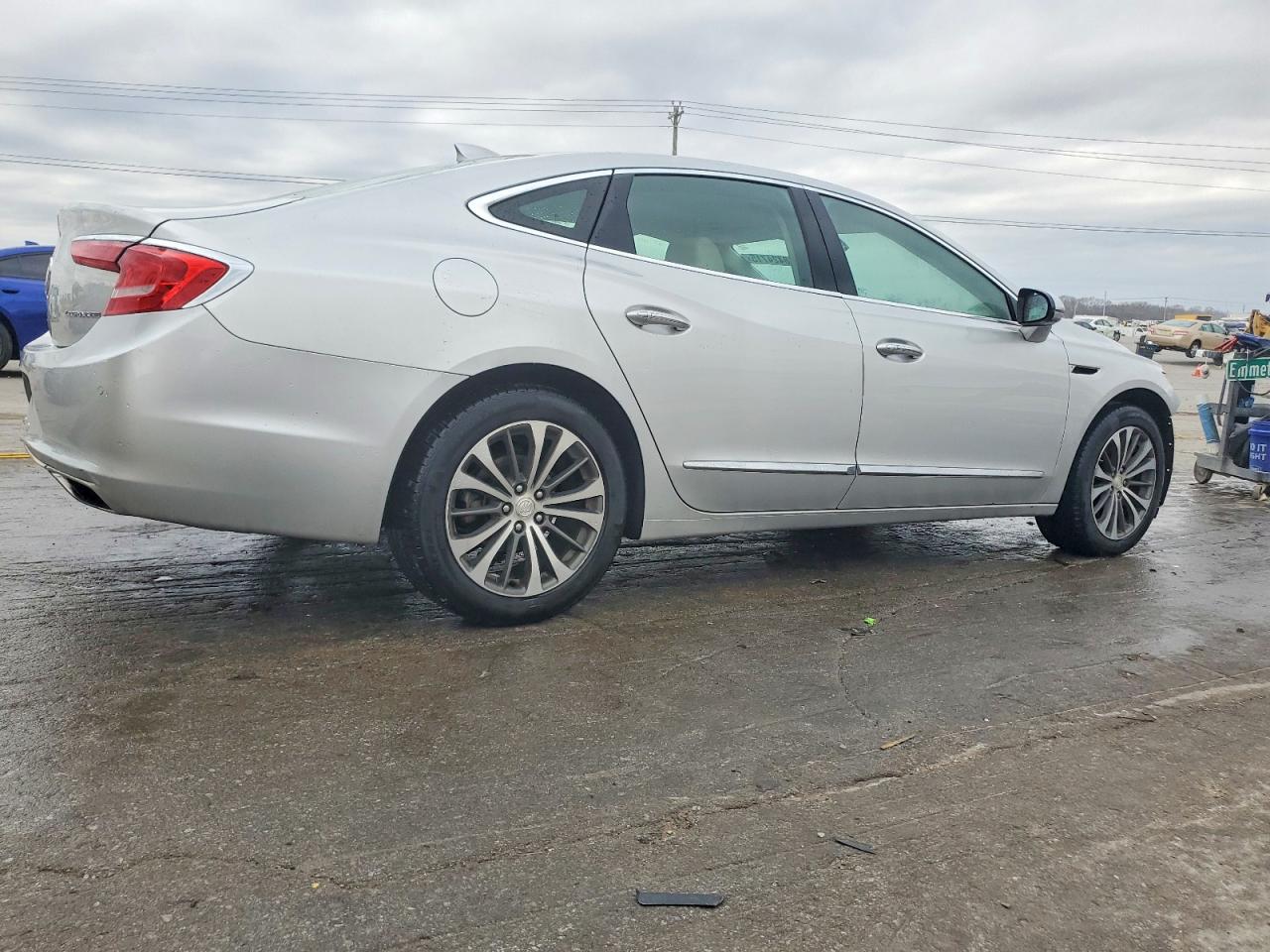 2017 BUICK LACROSSE ESSENCE photo 3