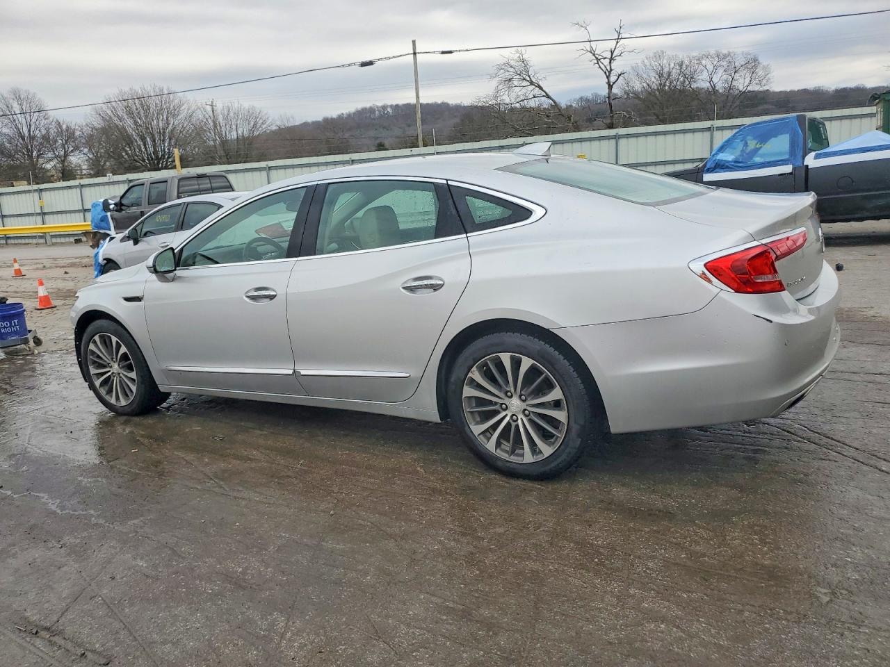 2017 BUICK LACROSSE ESSENCE photo 2