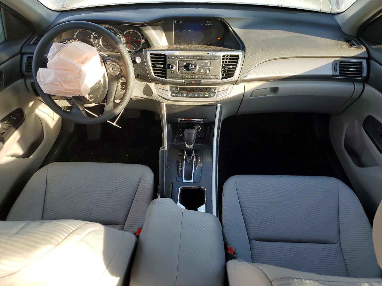 2014 HONDA ACCORD LX photo 22