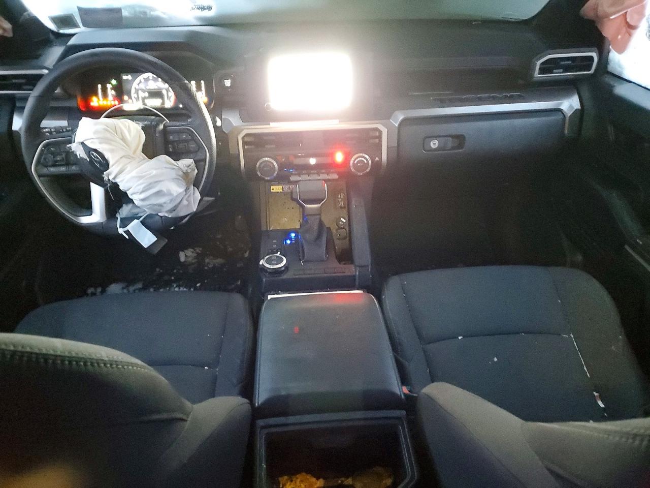 2025 TOYOTA TACOMA DOUBLE CAB photo 8