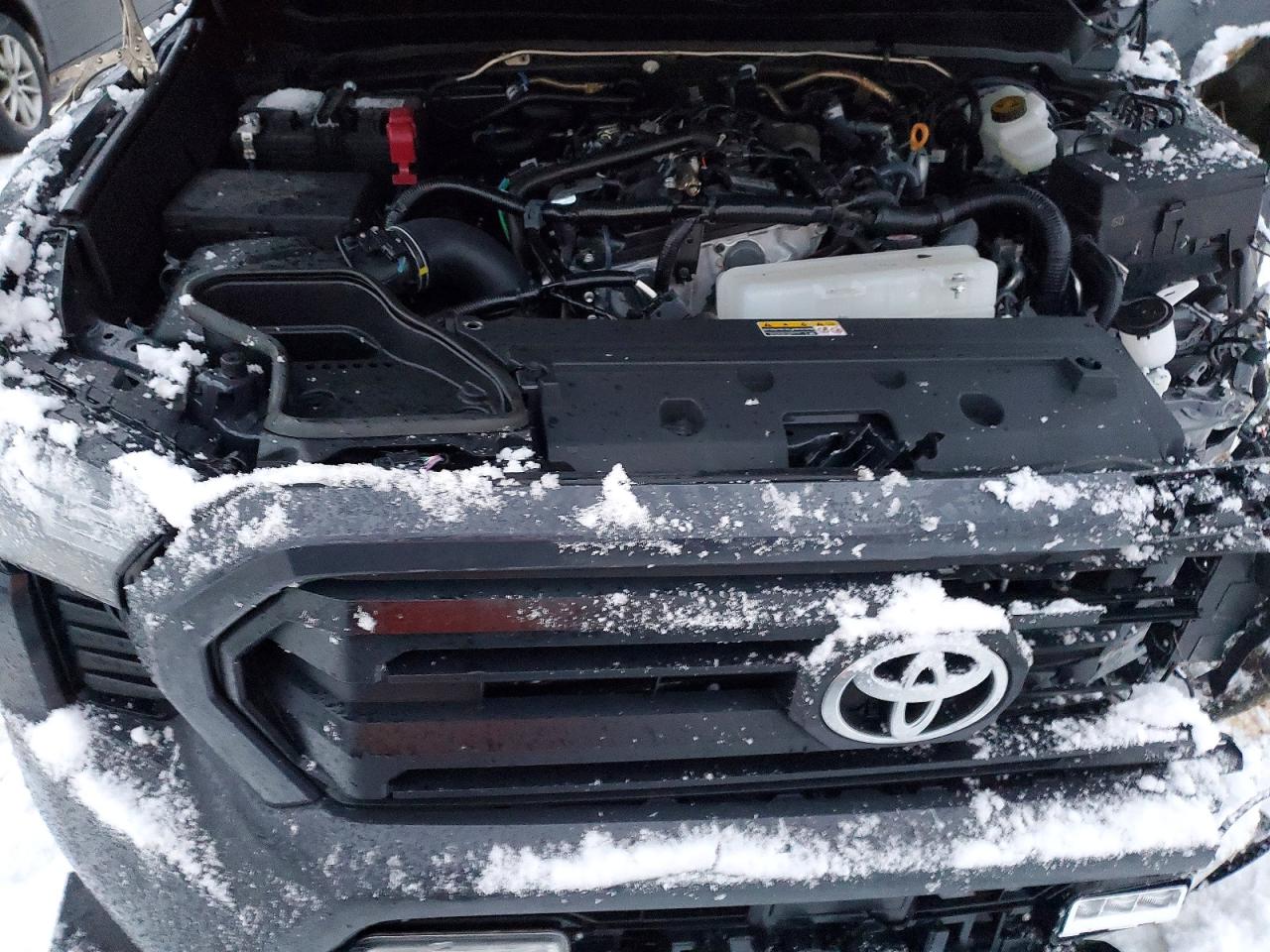 2025 TOYOTA TACOMA DOUBLE CAB photo 11